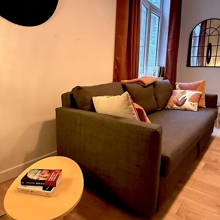 Cocon T2 Avec Jardin, Terrasse & Climatisation En Plein Centre-ville, A Deux Pas Du Metro Et De La Gare Tgv Apartment *